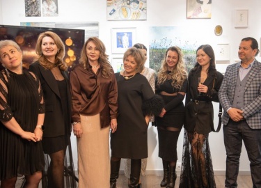 На новогодней вечеринке &laquo;Чешуя&raquo; в галерее Веры Беловой&nbsp;собрались более 60 архитекторов и дизайнеров.
