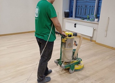 Специалисты компании Romano работали над реставрацией паркета в Кабинете Министров РТ.
